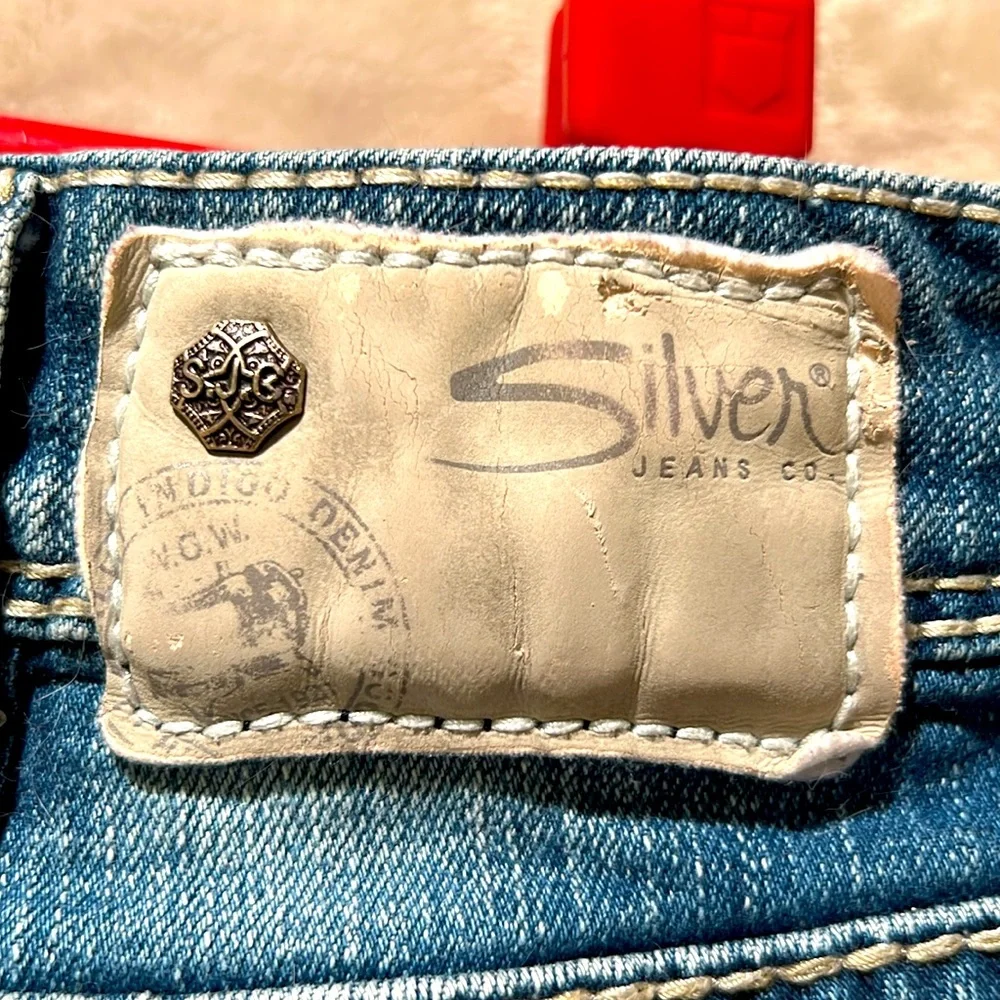 SILVER JEANS 👖 “AIKO” DISTRESSED DESTROYED RIPPED MID-BOOT JEANS Women’s 18 L31 - Picture 10 of 13